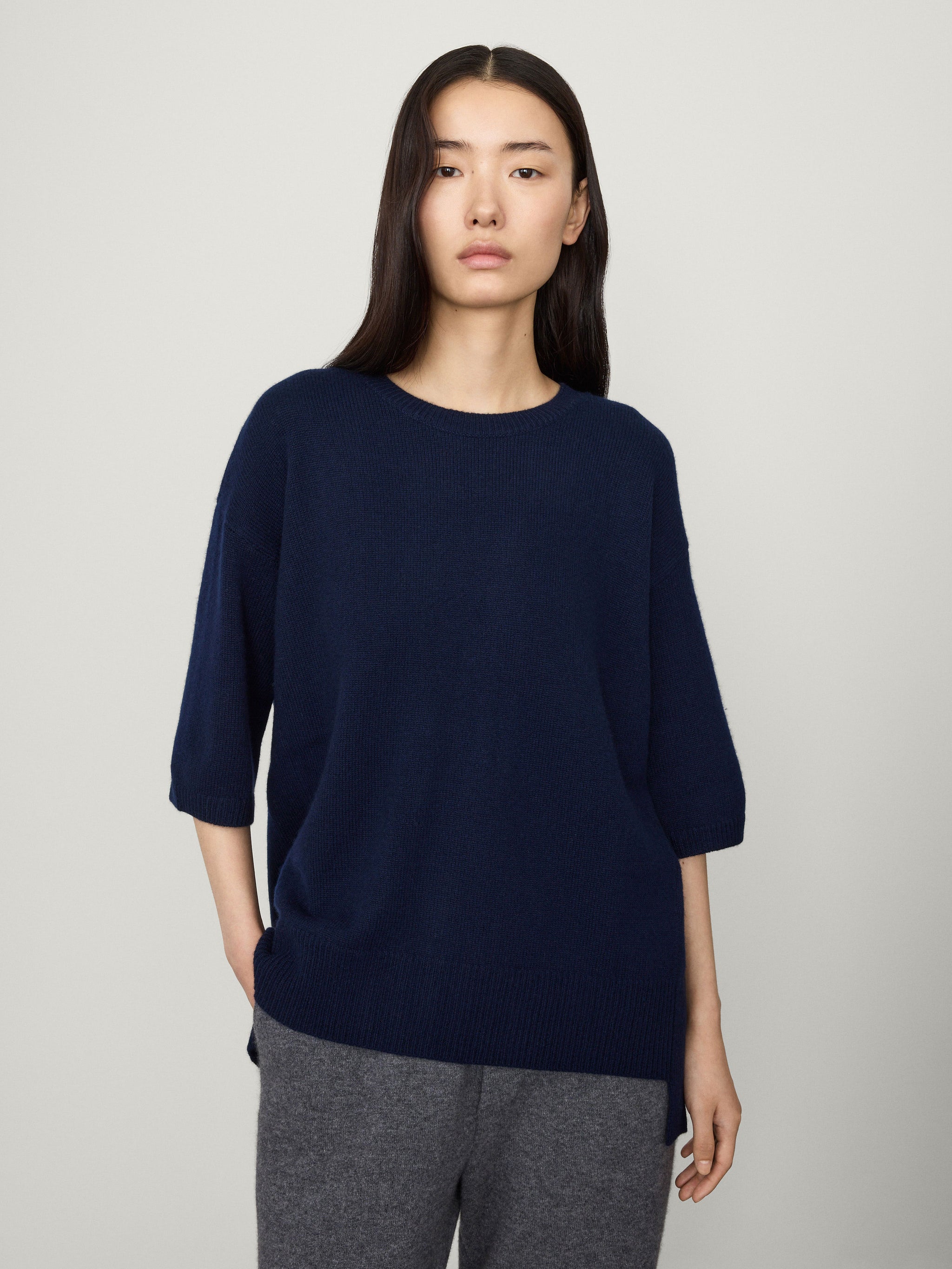 The Camille Sweater Navy – LISA YANG
