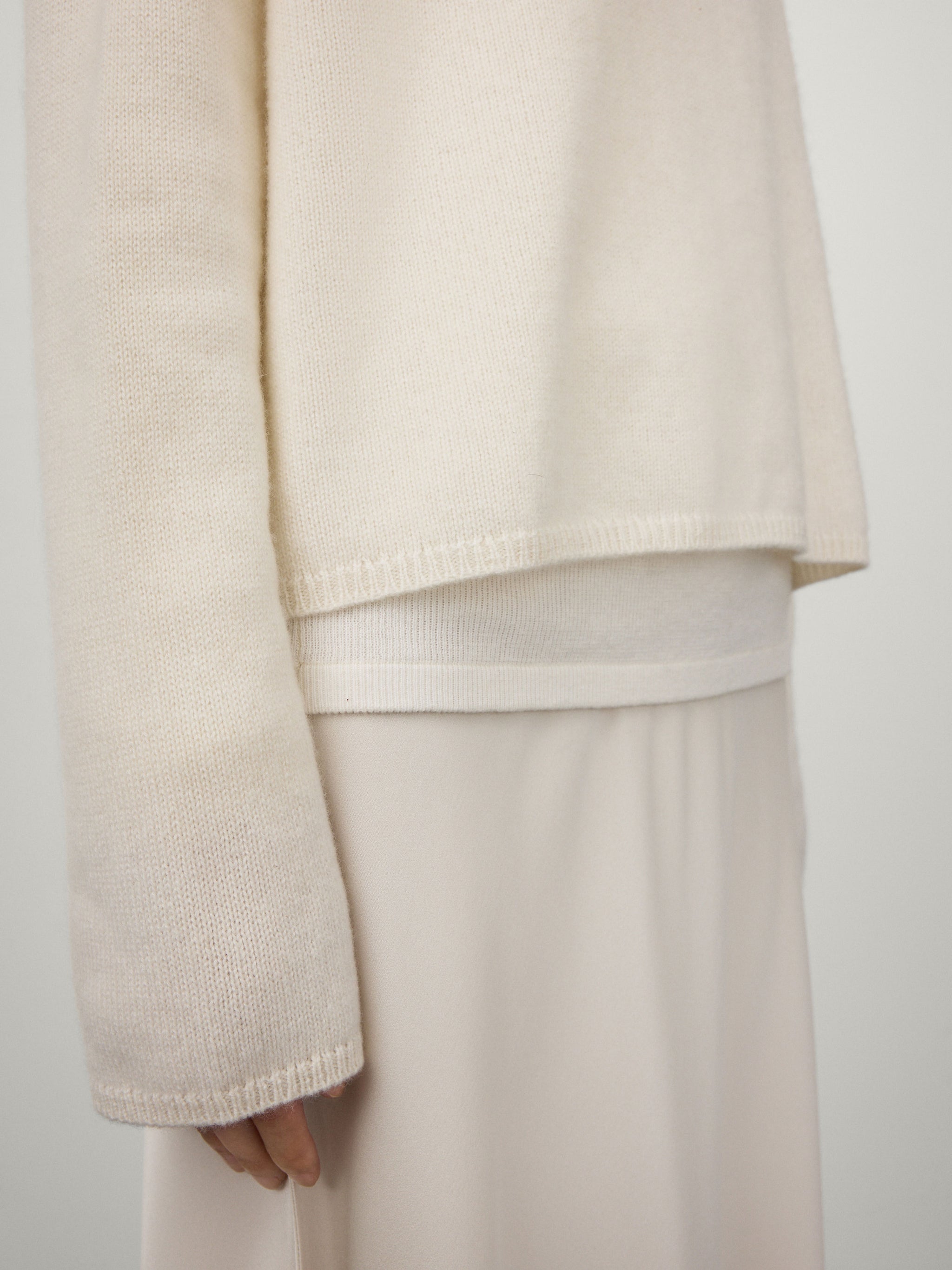 The Sandy Sweater | Mock neck cashmere sweater – LISA YANG