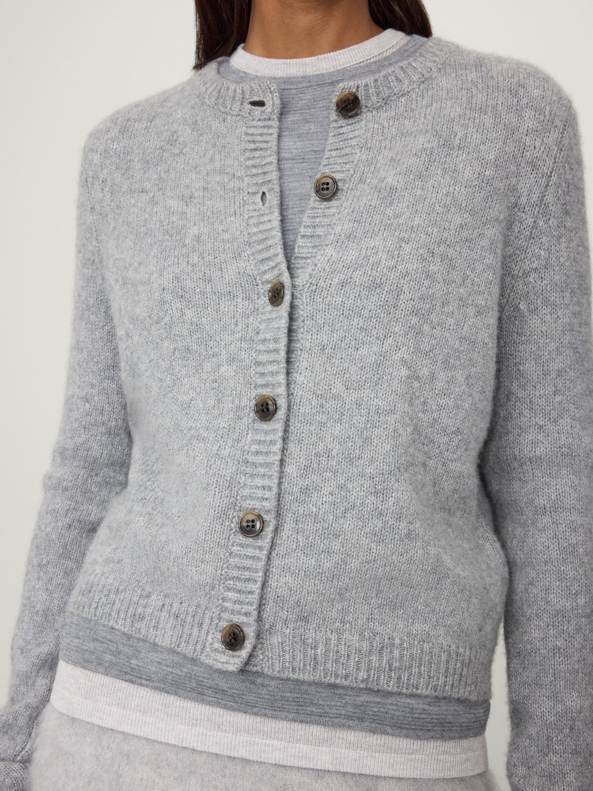 【新品未使用タグ付】ガジェス Clara Knit Cardigan グレー Clara Knit Cardigan | Gajess
