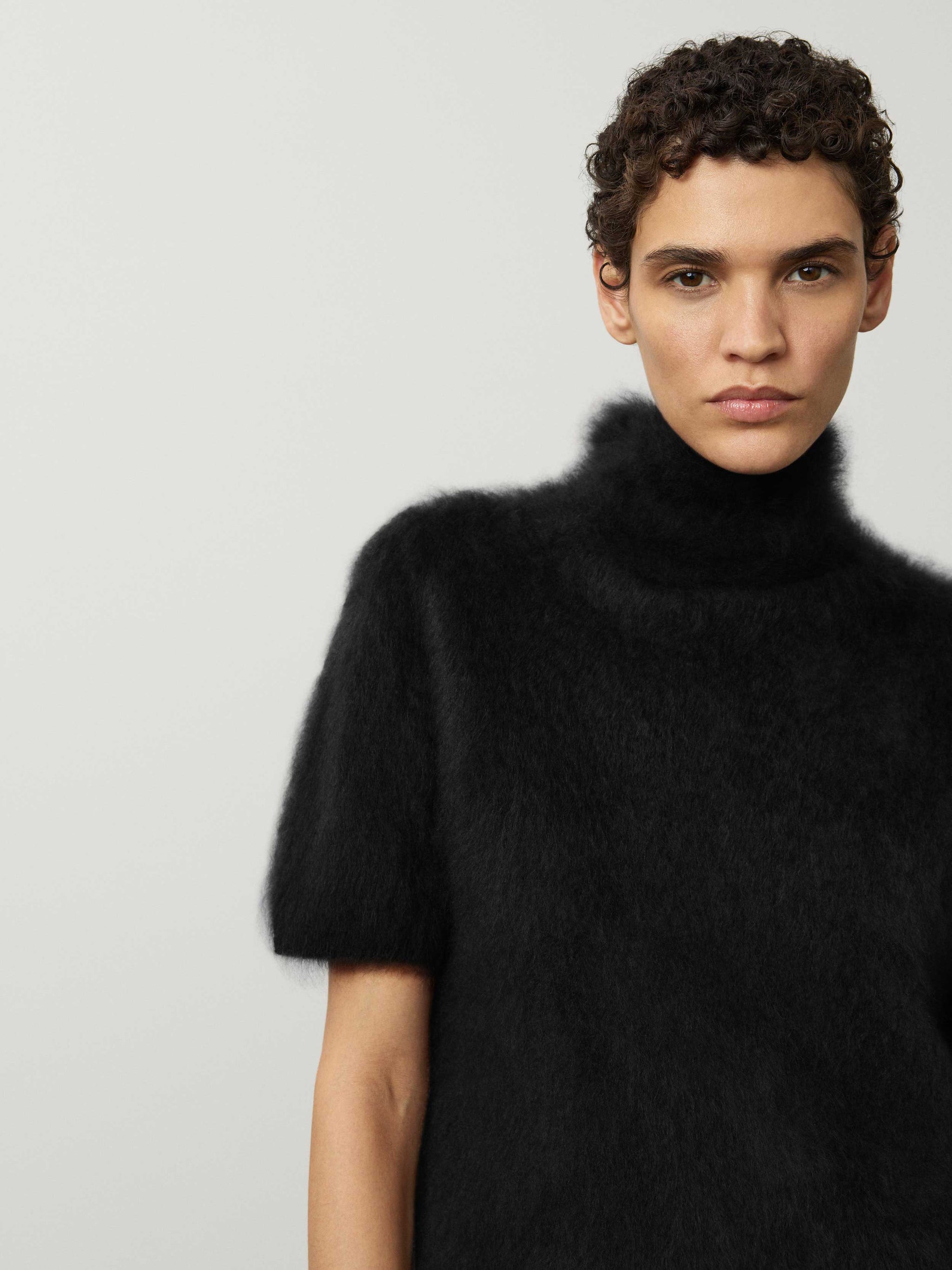 The Madelene T-shirt – LISA YANG