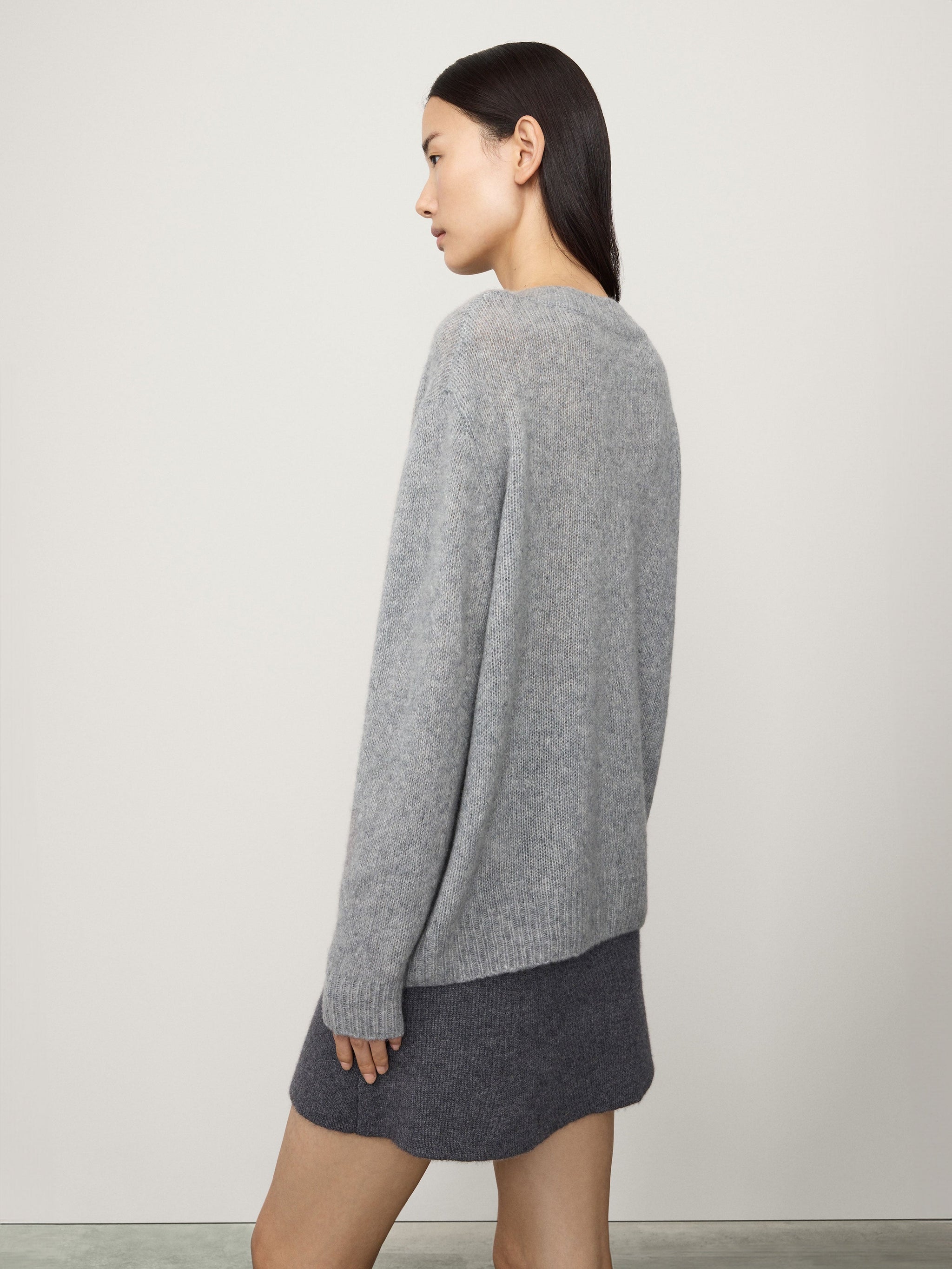 【美品】現行品　MARK & LONA グレー セーター　48(L) 美品】現行品 MARK & LONA グレー セーター 48(L) 【公式通販】