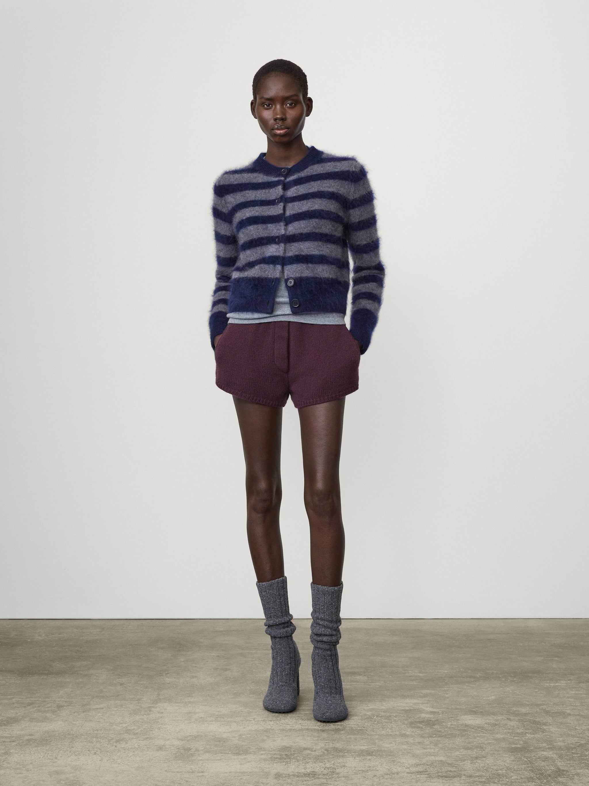 トップス fig London C/Ny pleating cardigan fig London（フィグロンドン）の「C/Ny pleating short cardigan