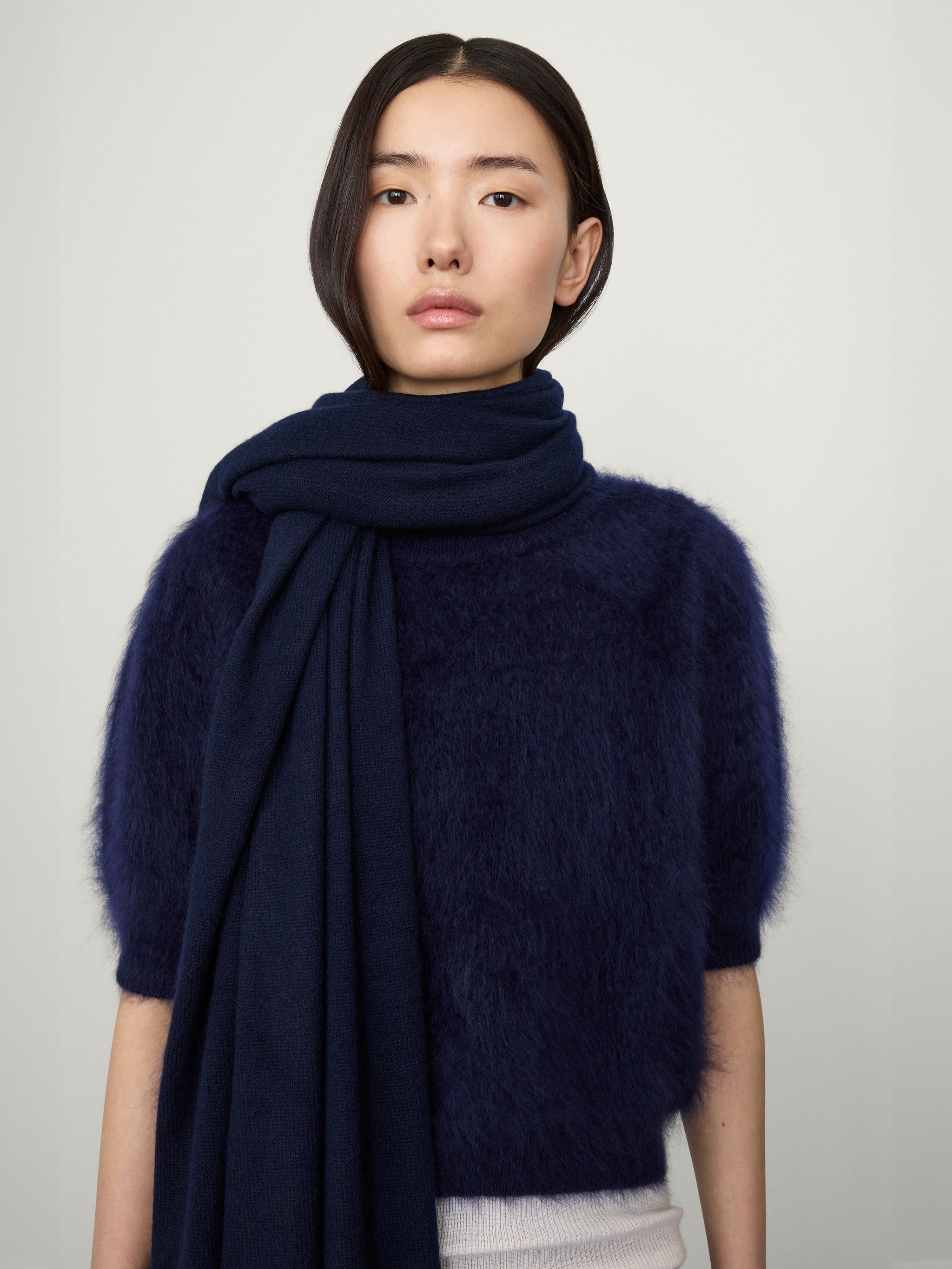 【関税込み】LISA YANG ブラック The Paris マフラー Scarves – LISA YANG