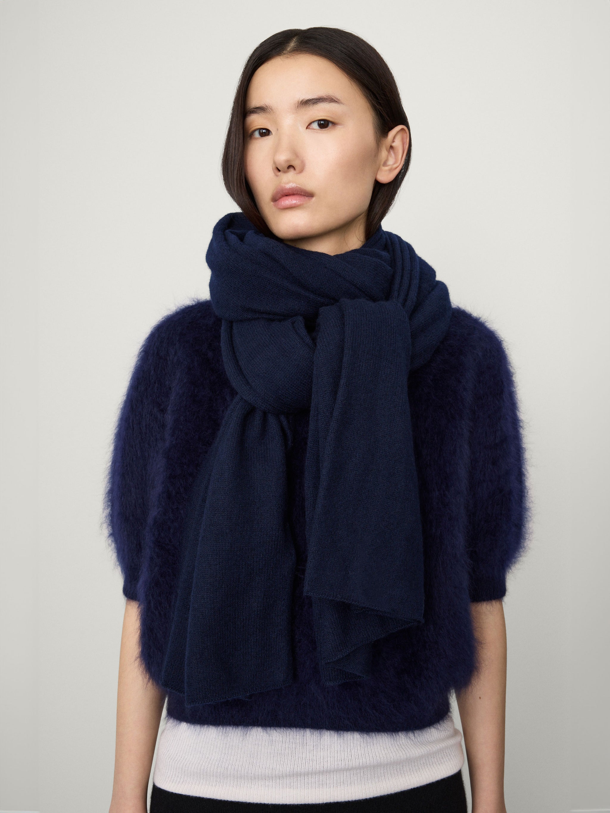 401529_401529NA_Paris_Scarf_Na