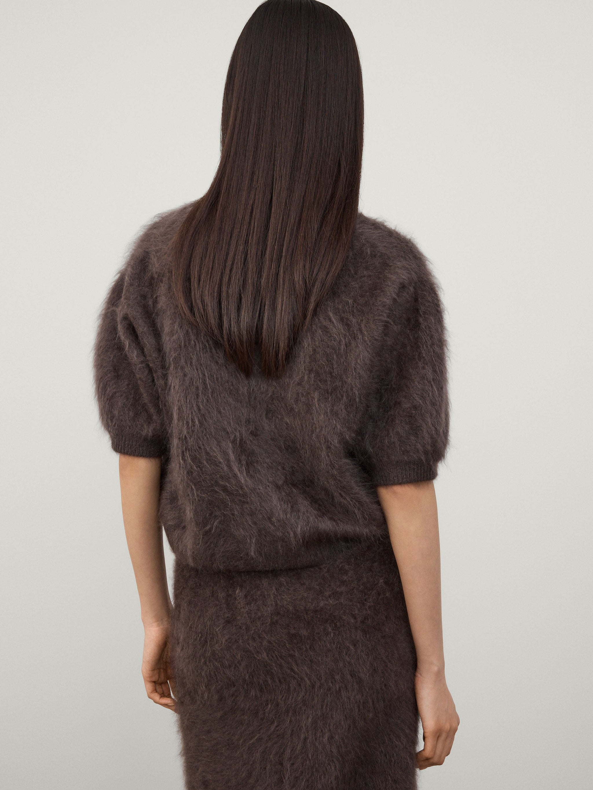 LISAYANG_AW25_CAPSULE_JUNIPER_