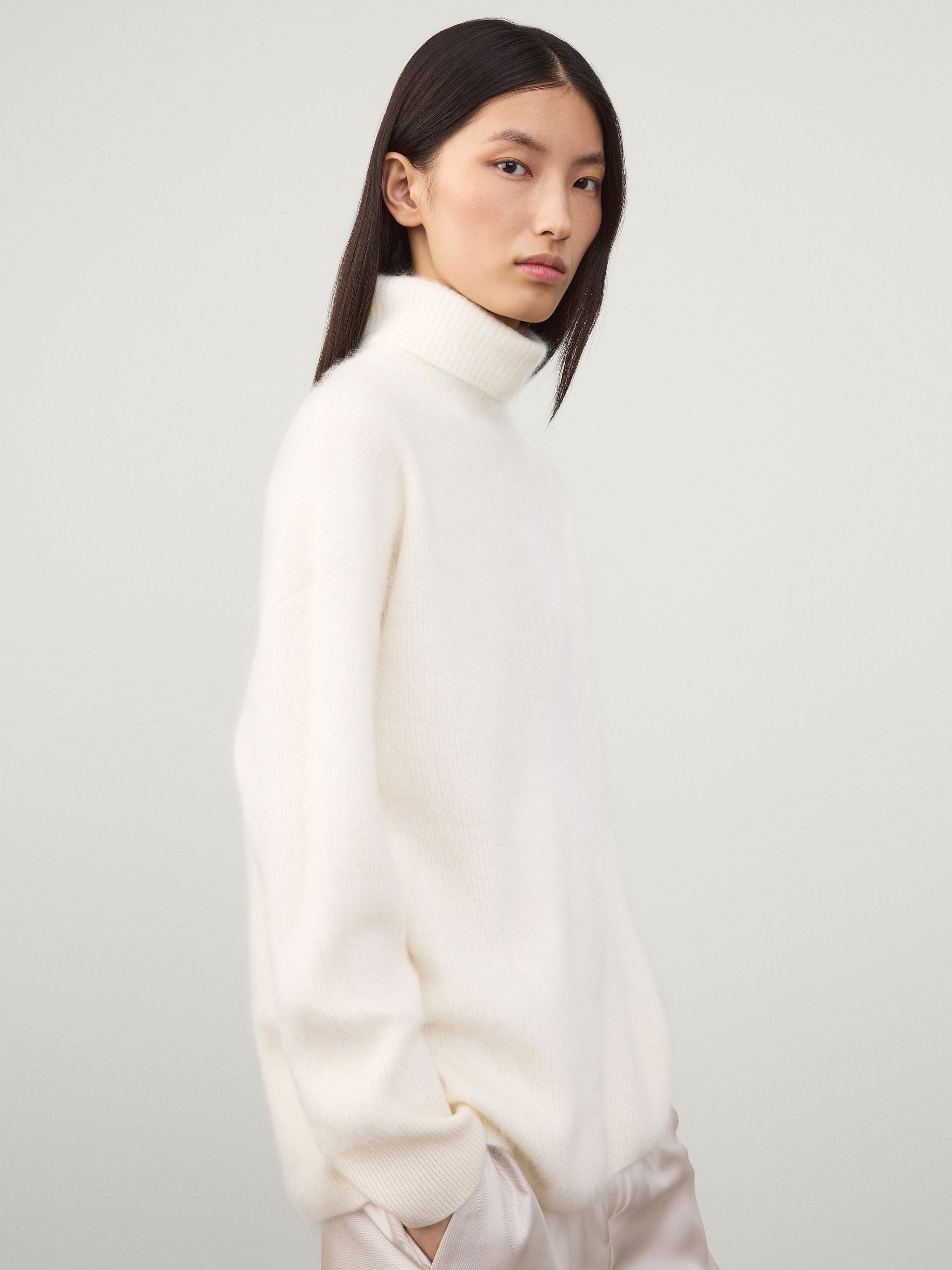 The Teresa Sweater – LISA YANG