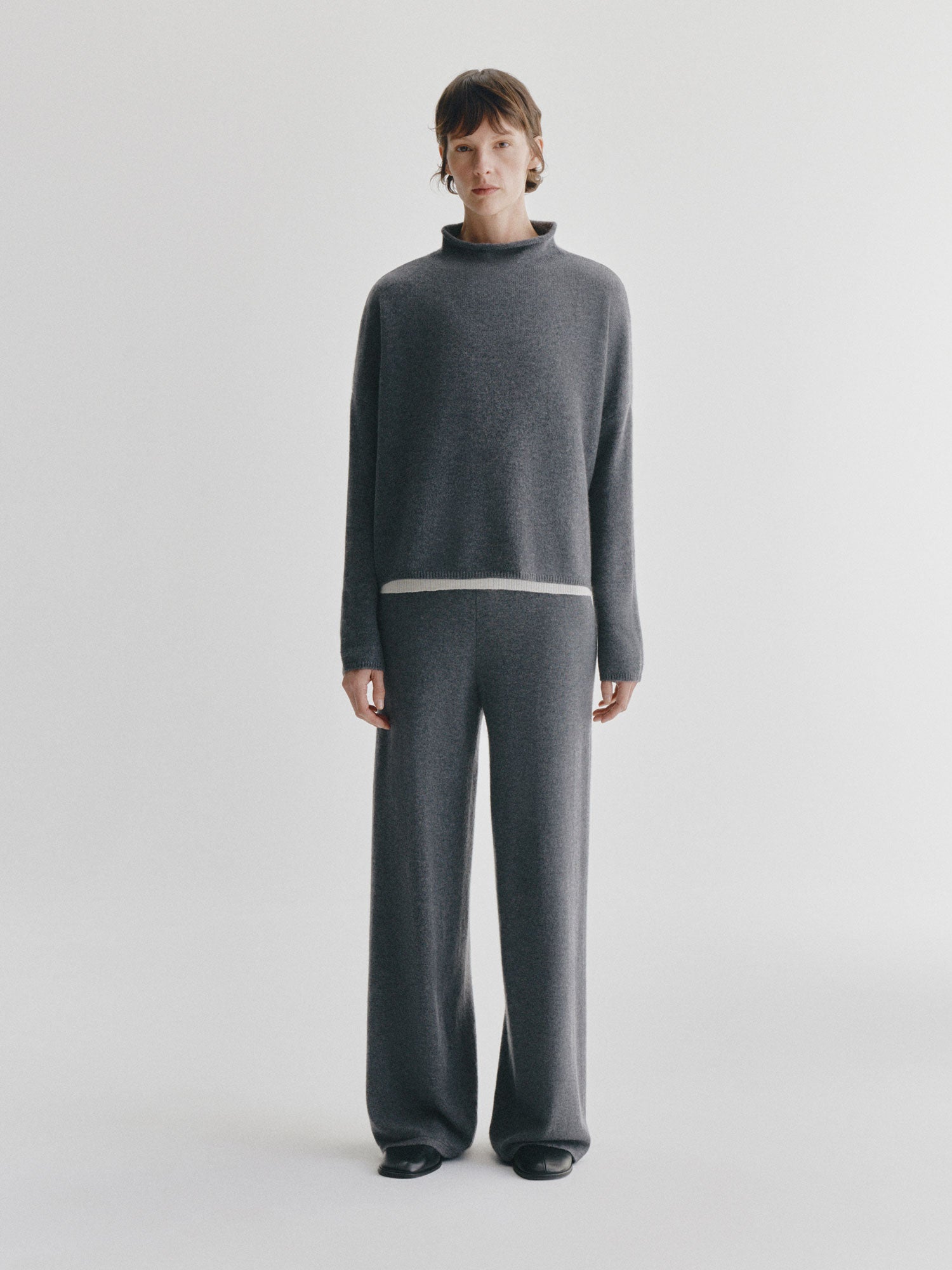 The Sandy Sweater – LISA YANG