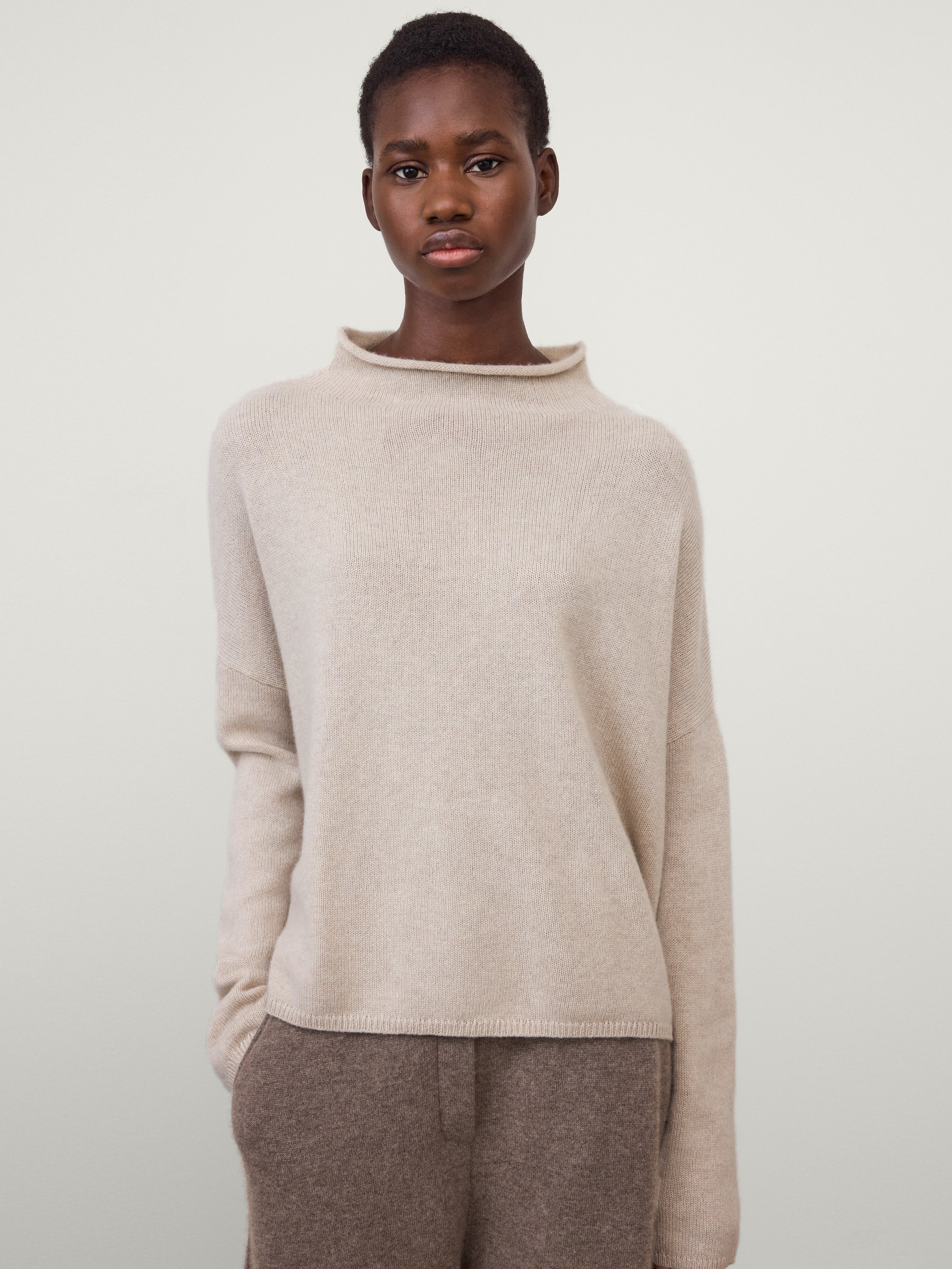The Sandy Sweater | Mock neck cashmere sweater – LISA YANG