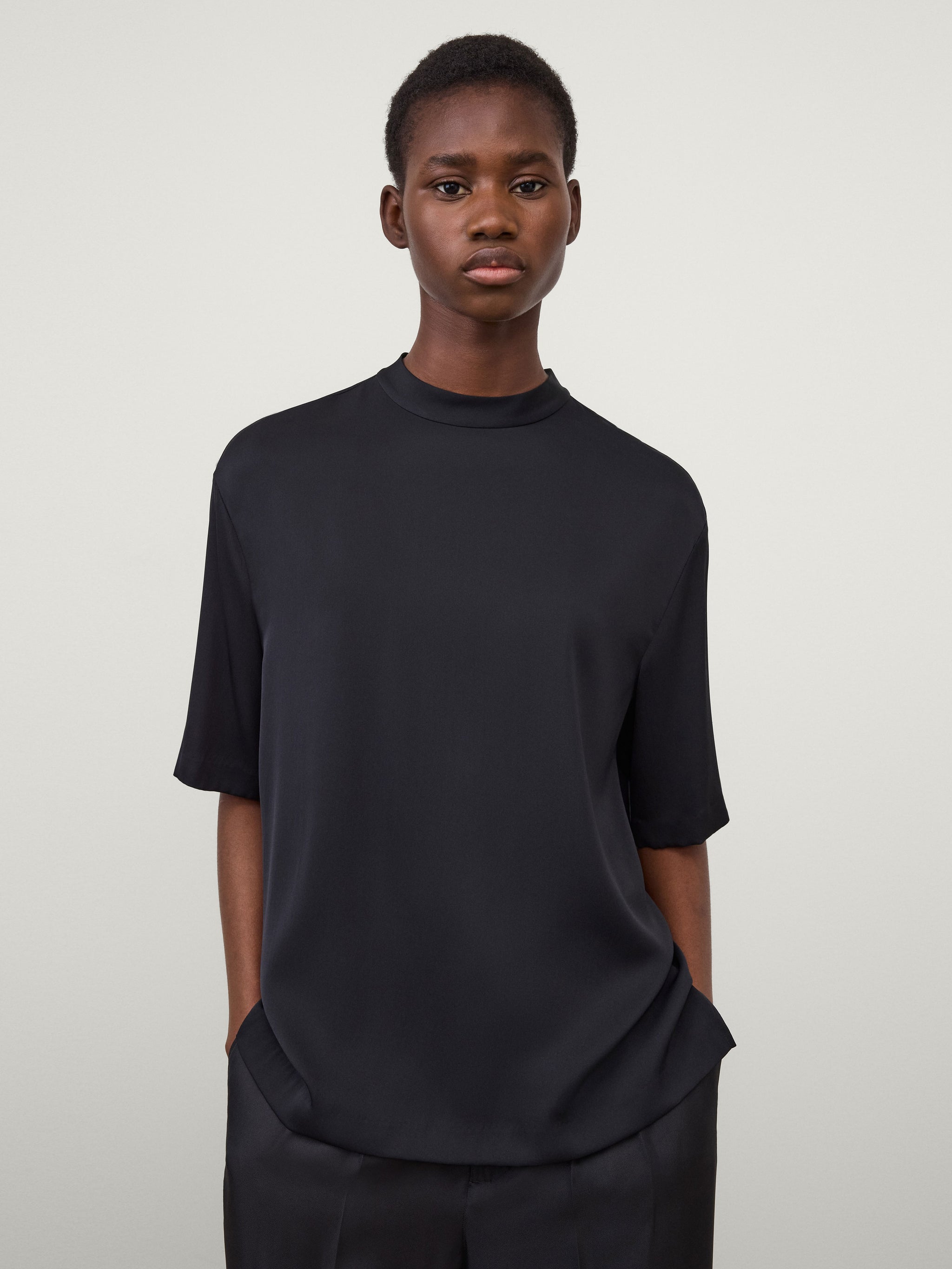 Oversized Round Neck T-Shirt – LISA YANG