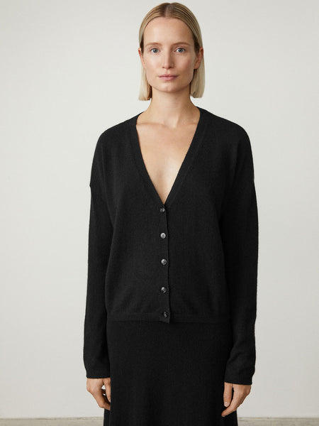 The Abby Cardigan Black – LISA YANG