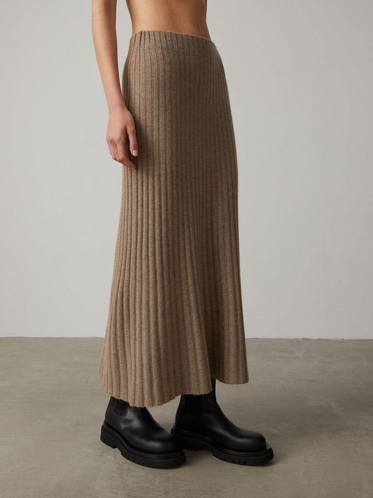 Celine Skirt Mole | Lisa Yang | Brown beige ribbed long skirt in 100% cashmere