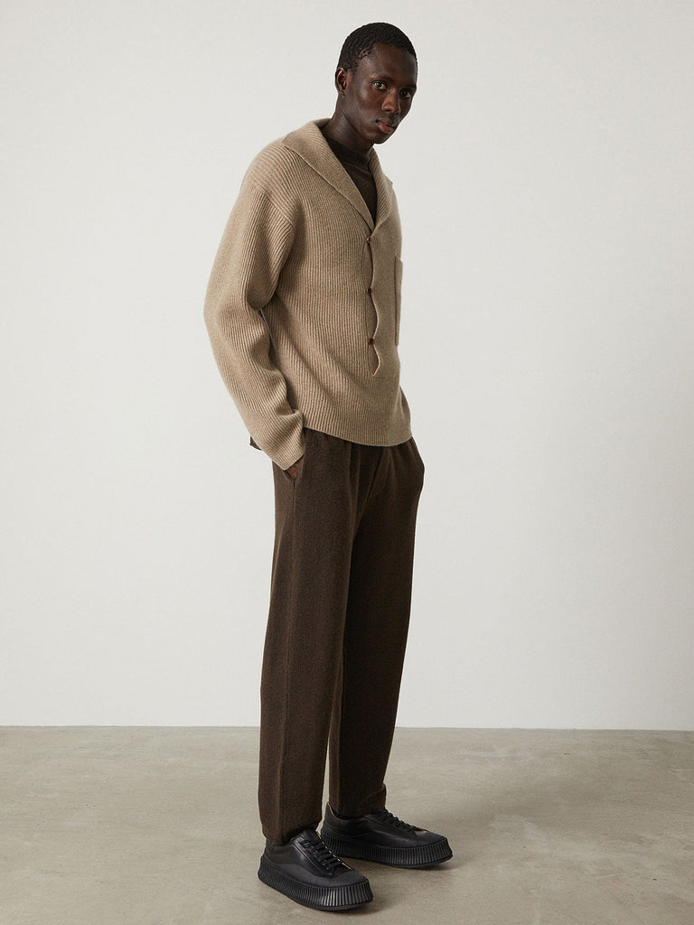 Damon Trousers Wood | Lisa Yang | Dark brown trousers in 100% cashmere